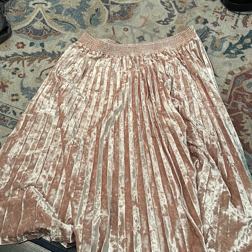 Metallic pink velvet midi circle skirt A New Day